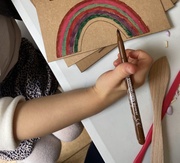 Coloriage d'un arc en ciel